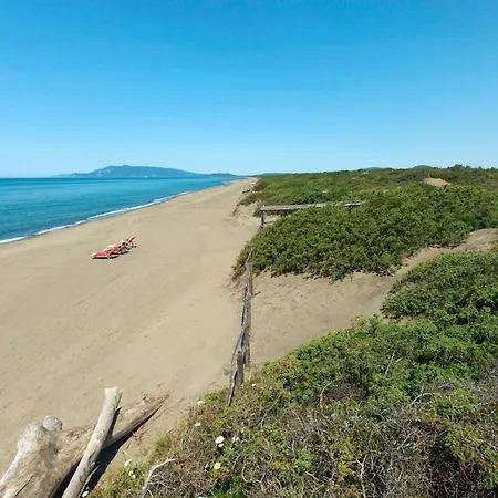 With Bamboo Grove In Maremma * Capalbio